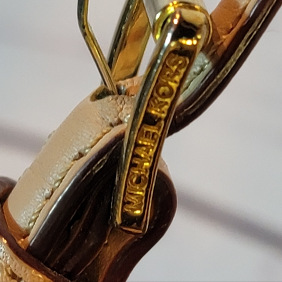 Michael Kors Jet Set Travel Vanilla Cream Beige-3 Compartment Large Tote Bag - Picture 13 of 16